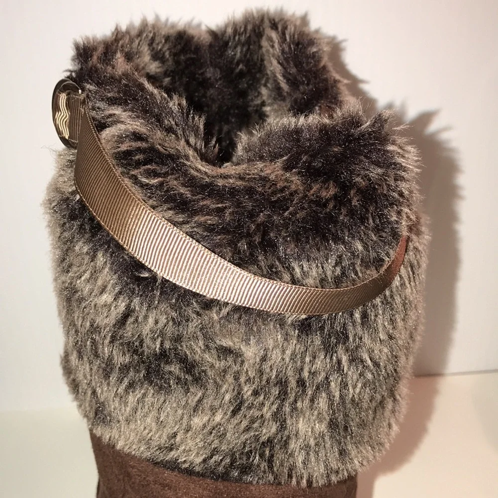 Aerosols Brown Faux Fur Ankle Boots size medium NEW